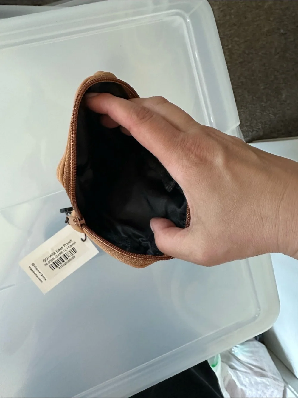 Brown Dog Treat Pouch with Quick-Access Pocket